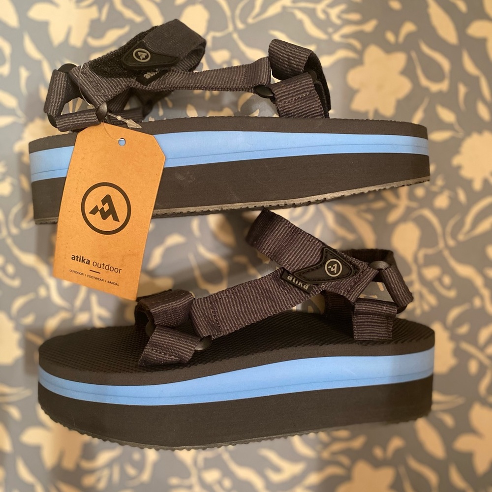 NWT! Atika outdoor sporty platform WEDGE SANDALS size 5